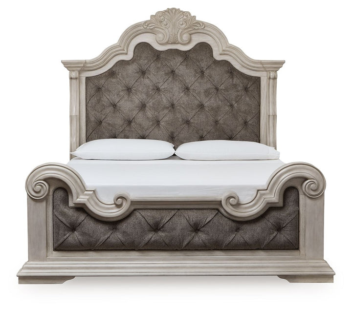 Bruchandi - Upholstered Panel Bed