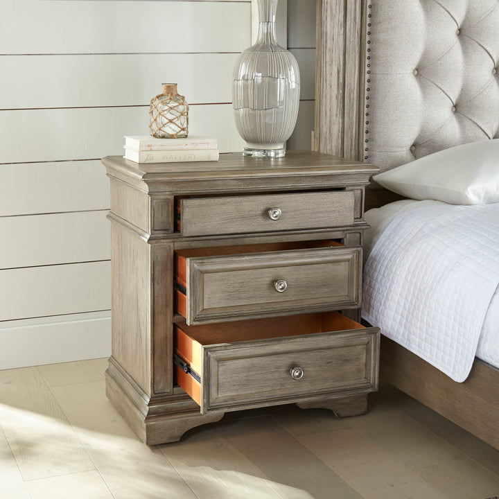 Highland - Accent Nightstand