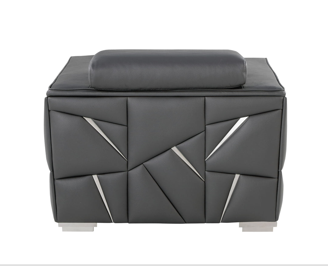 1120 - Leather Chair