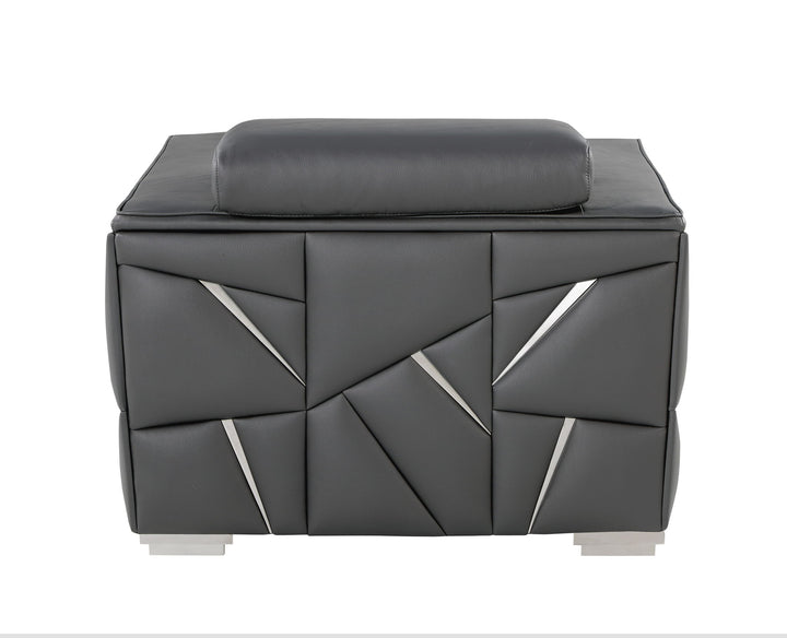 1120 - Leather Chair