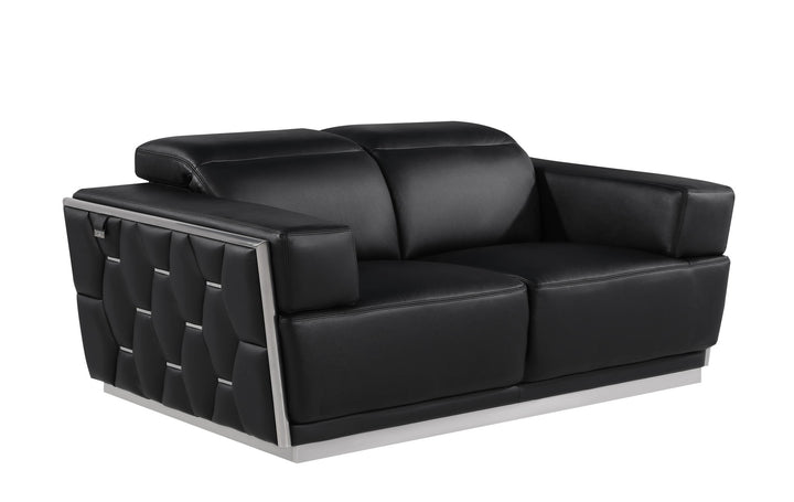 1111 - Leather Loveseat