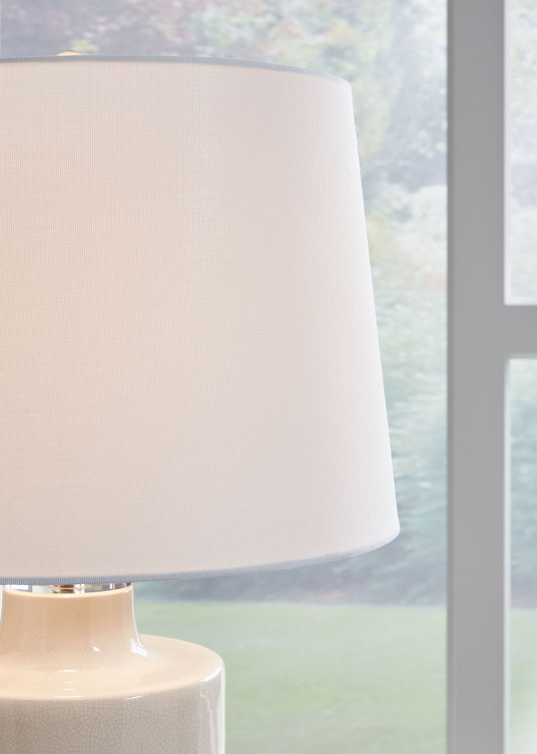 Cylener - Off White - Ceramic Table Lamp