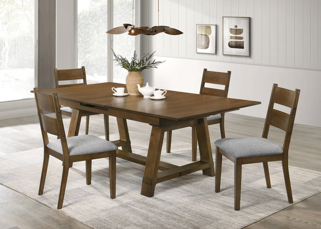 Everly Dining