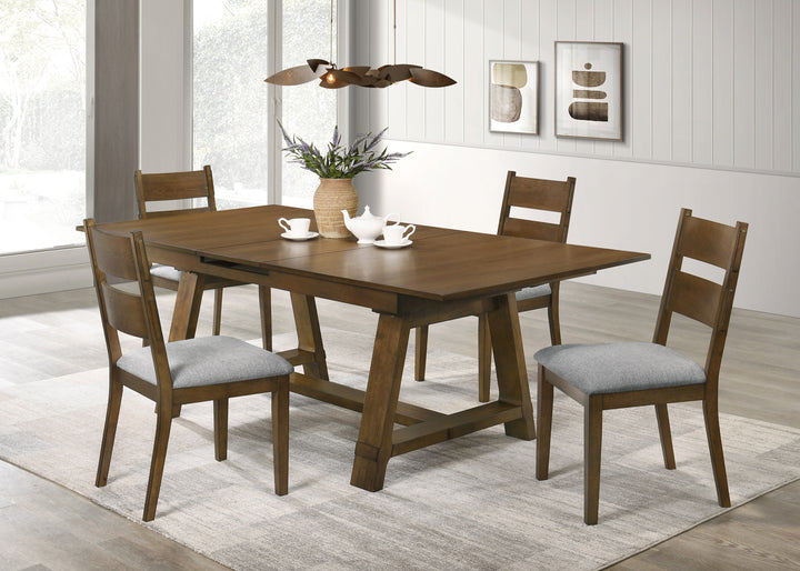 Everly Dining