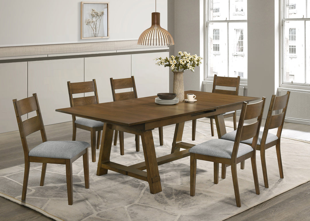 Everly Dining