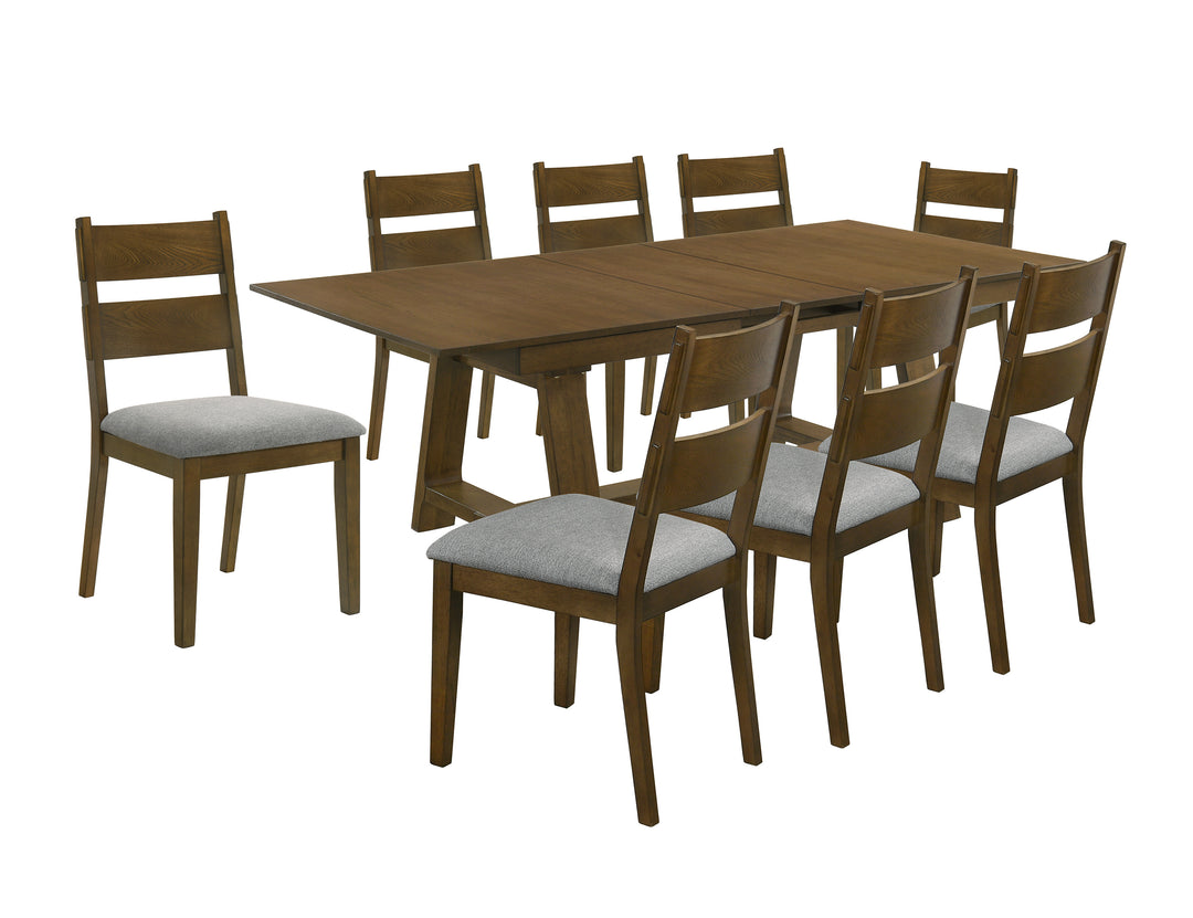 Everly Dining