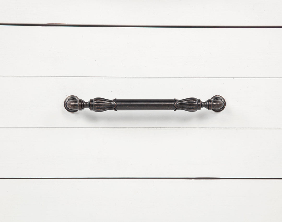 McKinney 4-piece Eastern King Bedroom Set Vintage White