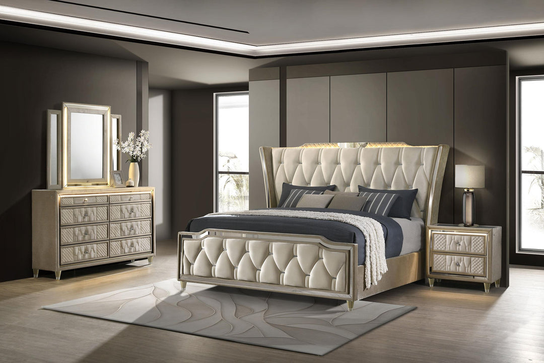 Lorient 4-piece Eastern King Bedroom Set Ivory and Camel