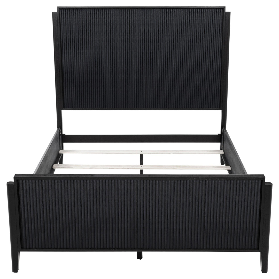 Brookmead Wood Queen Panel Bed Black