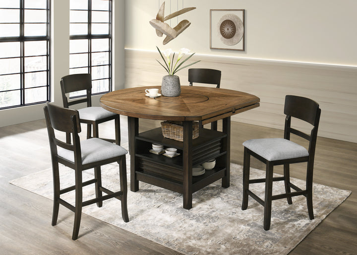 Oakly Dining