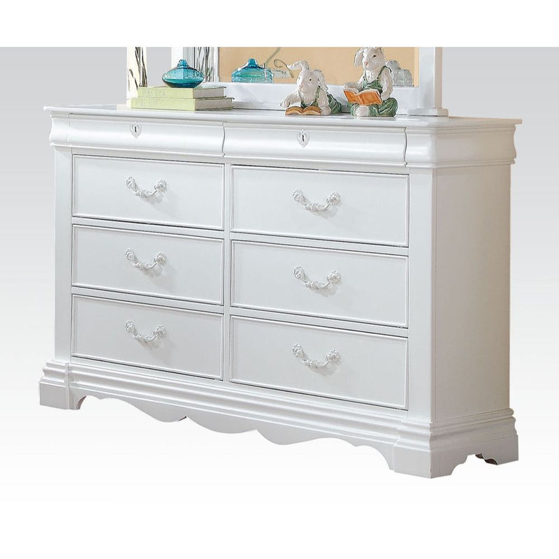 Estrella Dresser