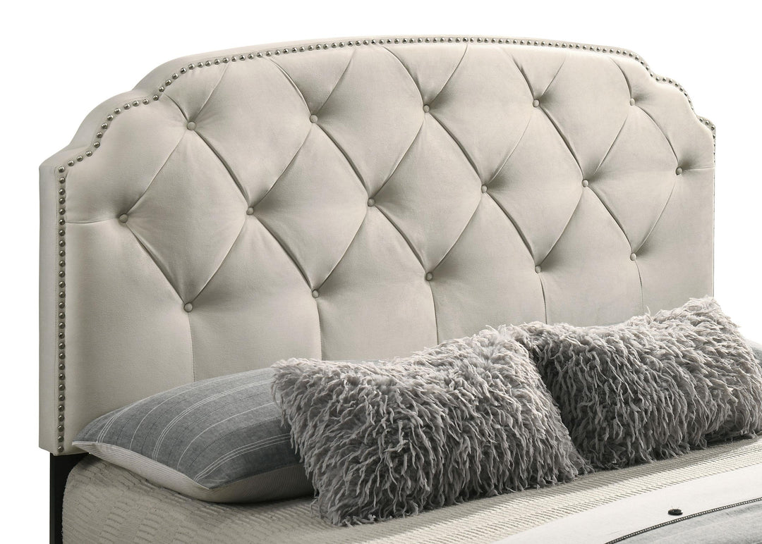Marianna 4-drawer Upholstered Eastern King Storage Bed Cream