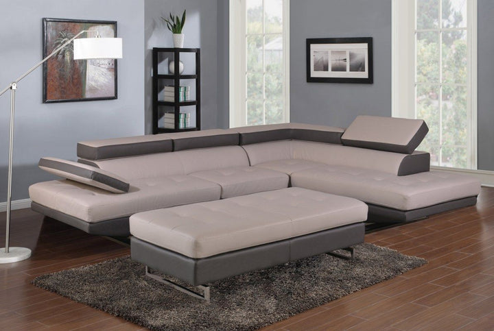 8136 - Sectional