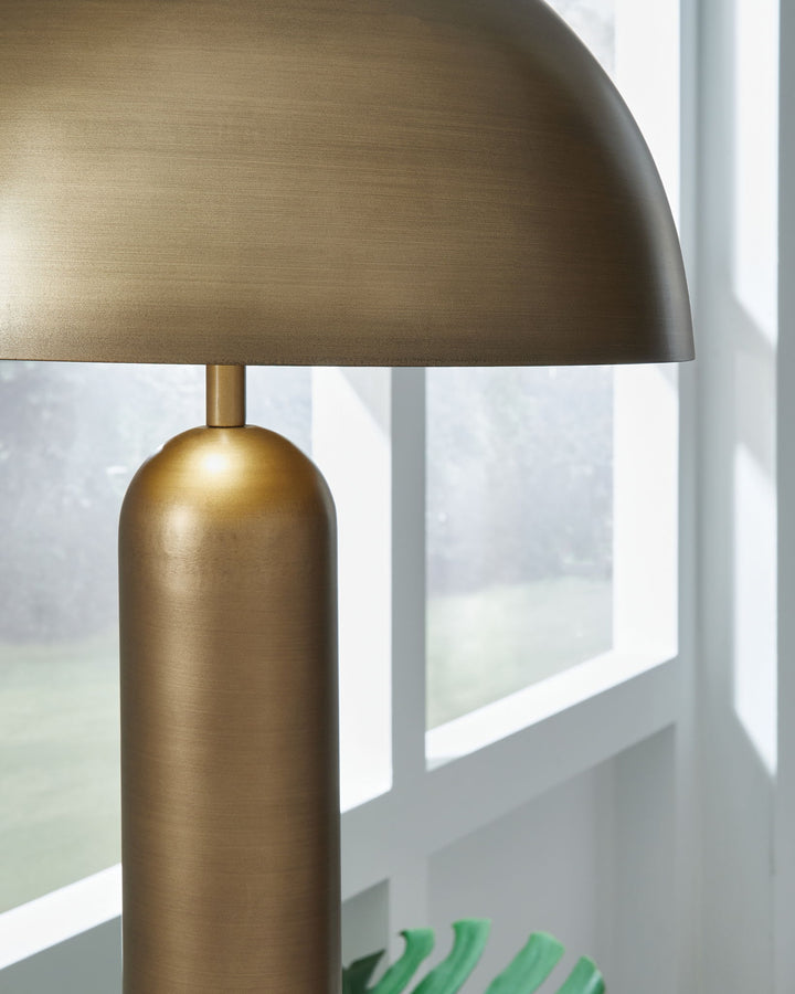 Wendfield - Metal Lamp