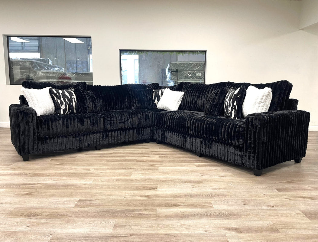 9600 - Black Sectional