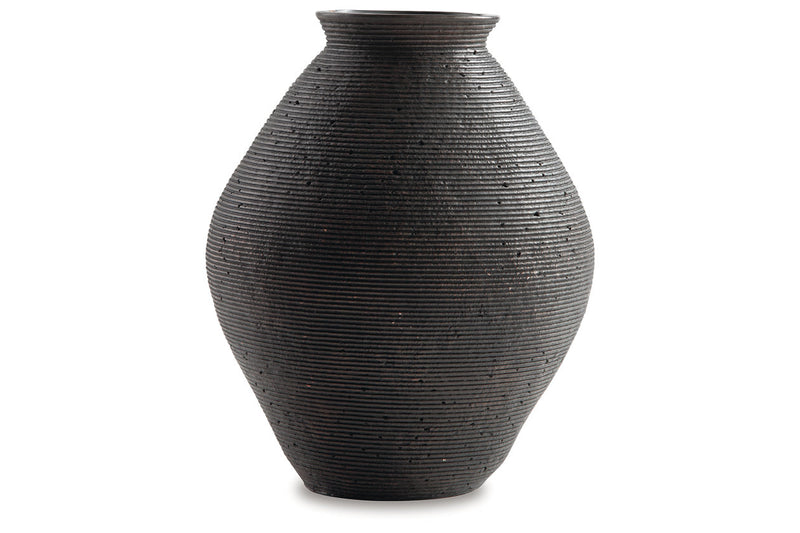 Hannela Vase