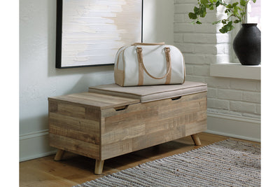 Gerdanet Storage Bench