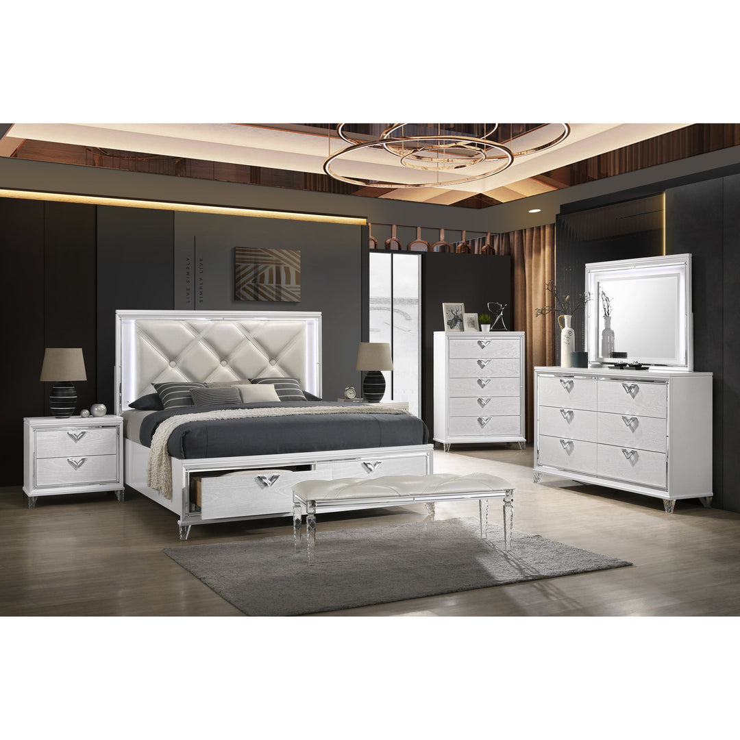 B6100 Layla