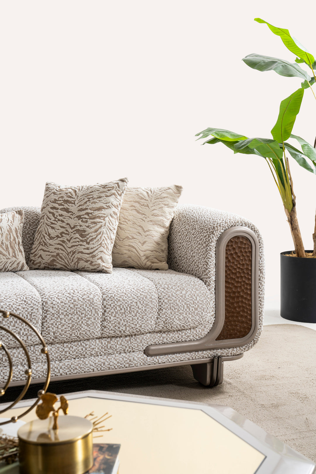 Lora Collection