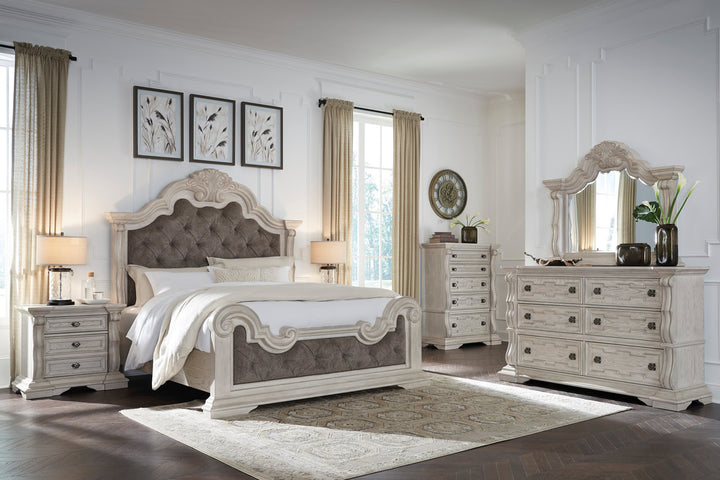 B948 - 5pc Bedroom Set - Queen, King