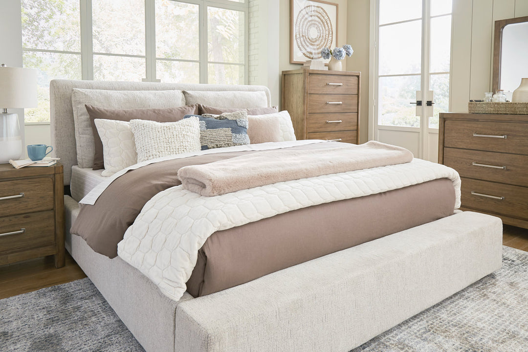 B974 Platform Bed