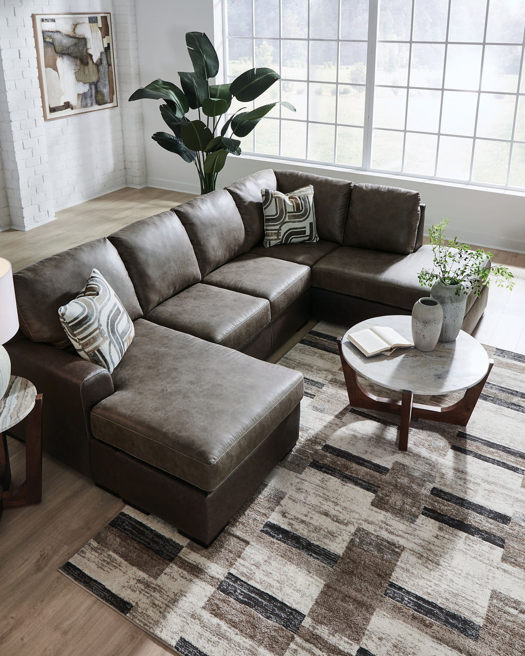 Castille Way - Sectional