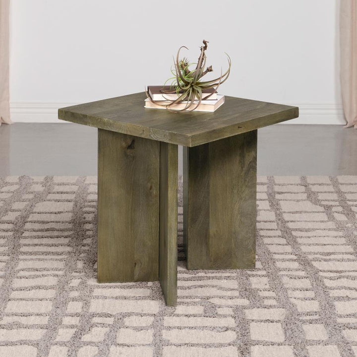 Andando - Rectangular Solid Wood Table