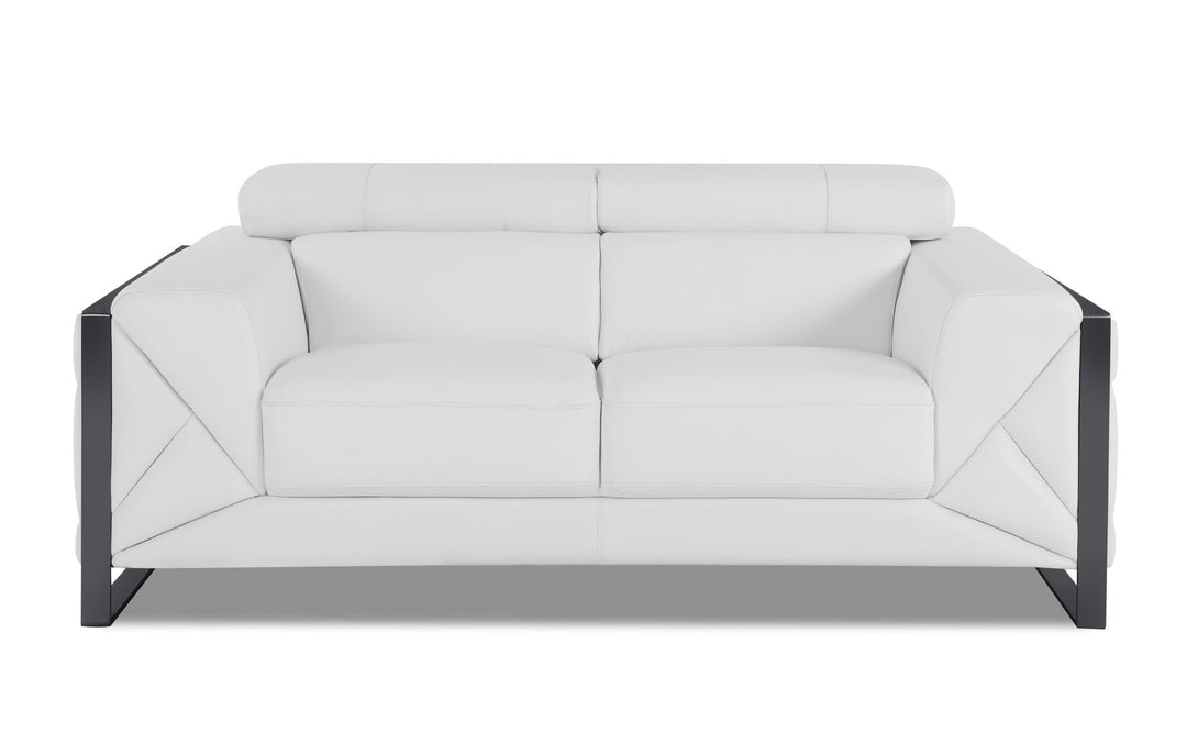 903 - Loveseat