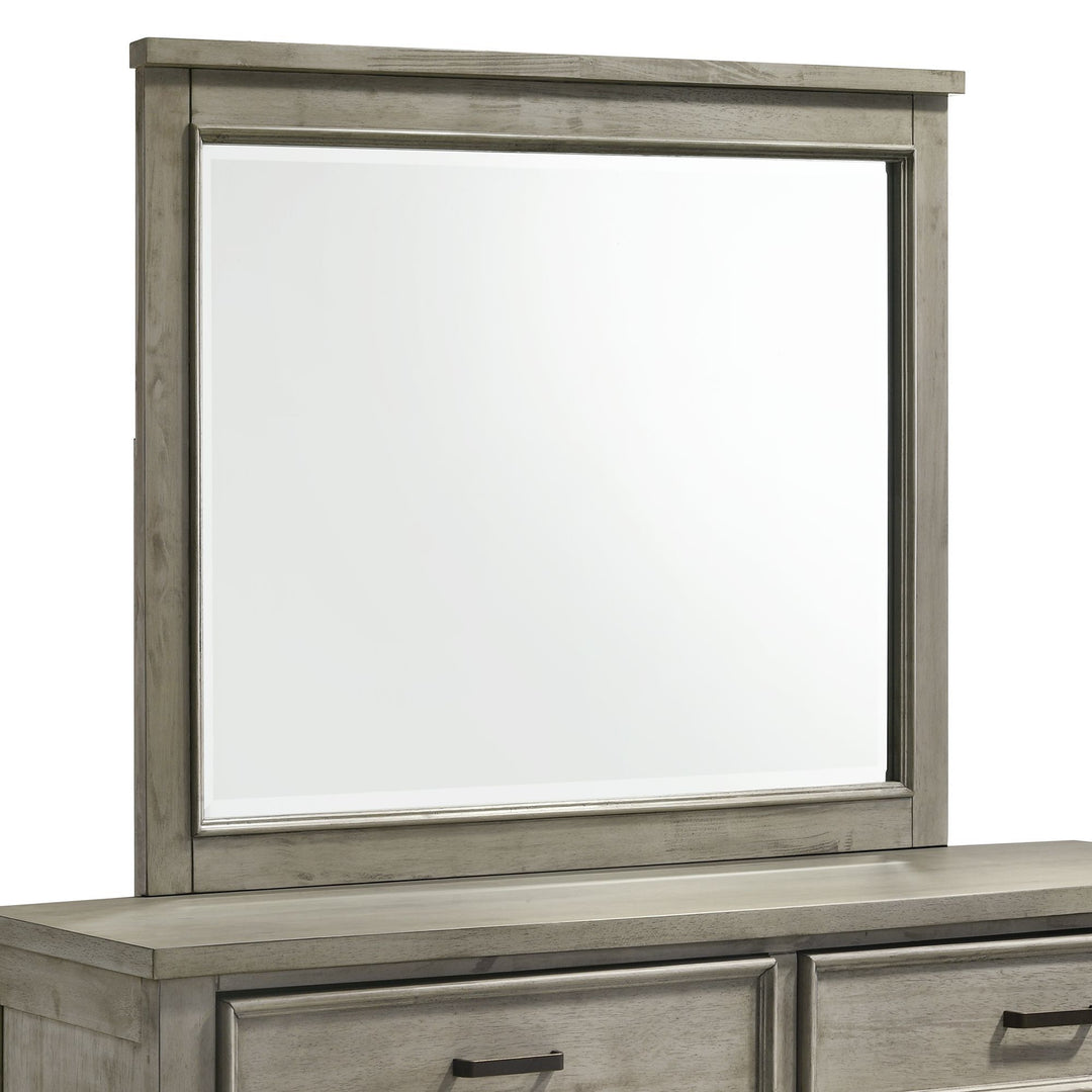 Sullivan - 9-Drawer Dresser