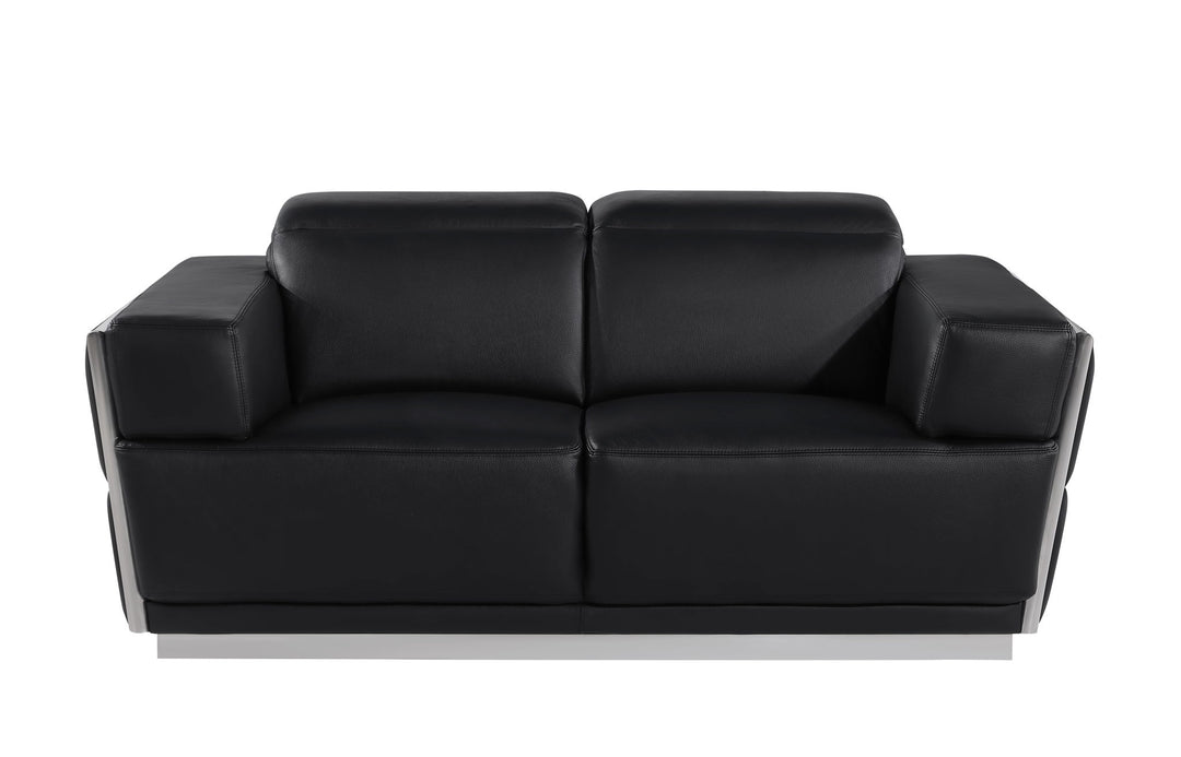 1111 - Leather Loveseat
