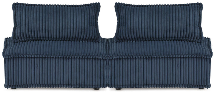 Bales - Sectional