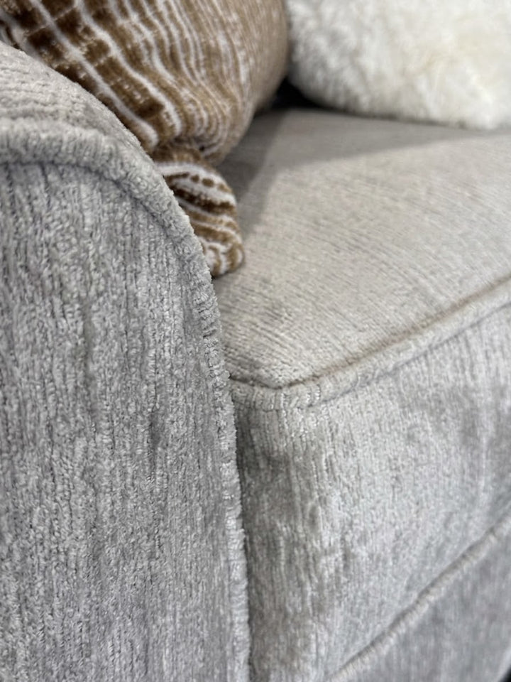 125-Ritz Gray  Sofa &amp; Loveseat Set