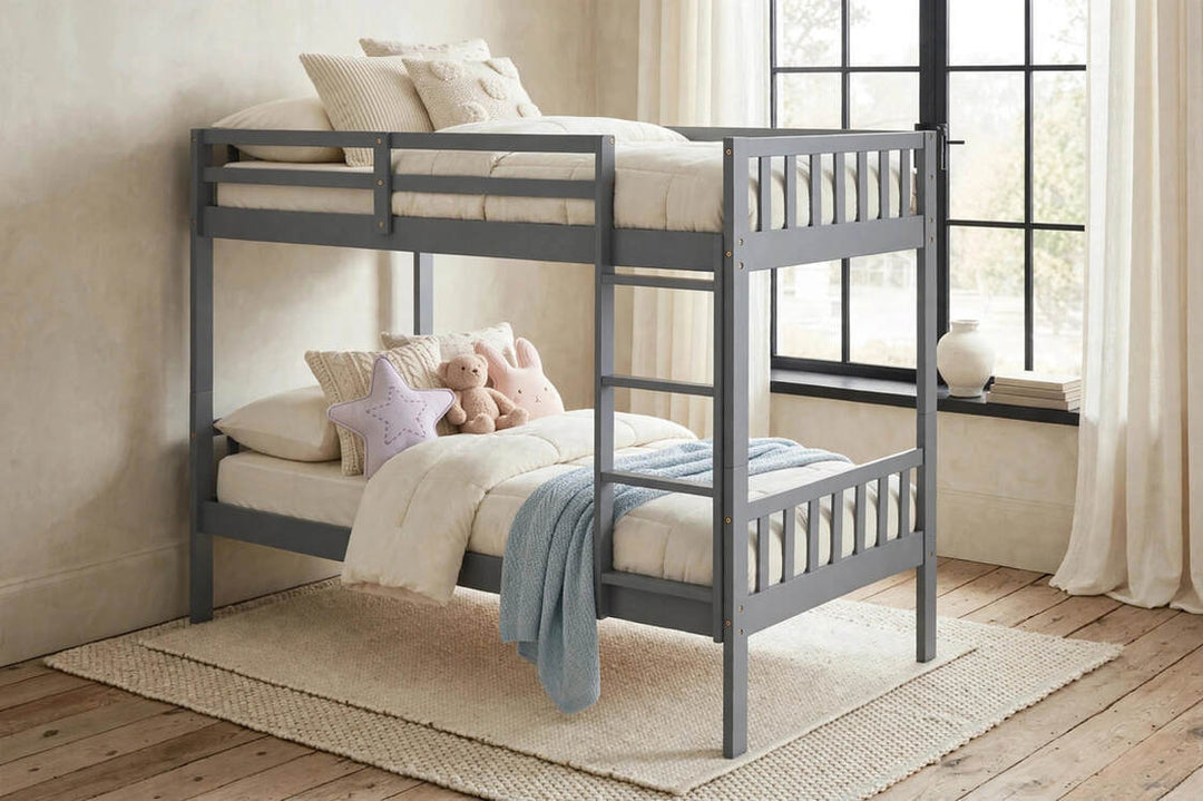 B4011 - Twin/Twin Bunk Bed (Gray)