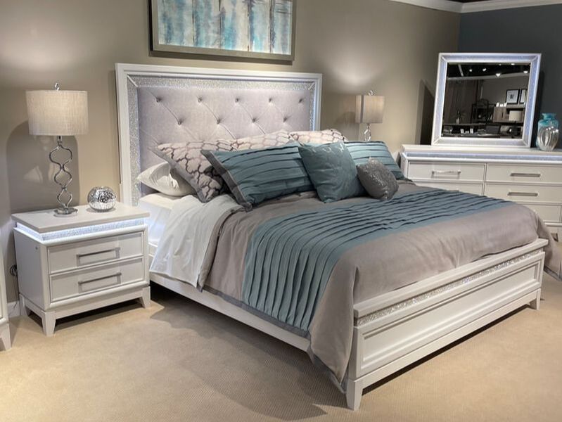 781 White - 5PC Bedroom Set Queen