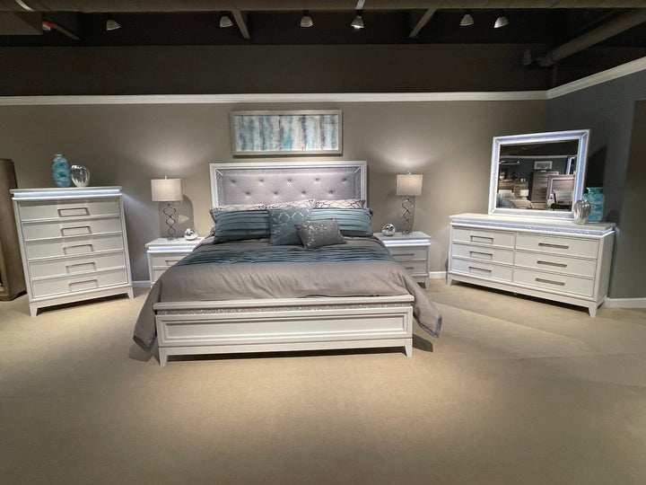 781 White - 5PC Bedroom Set Queen