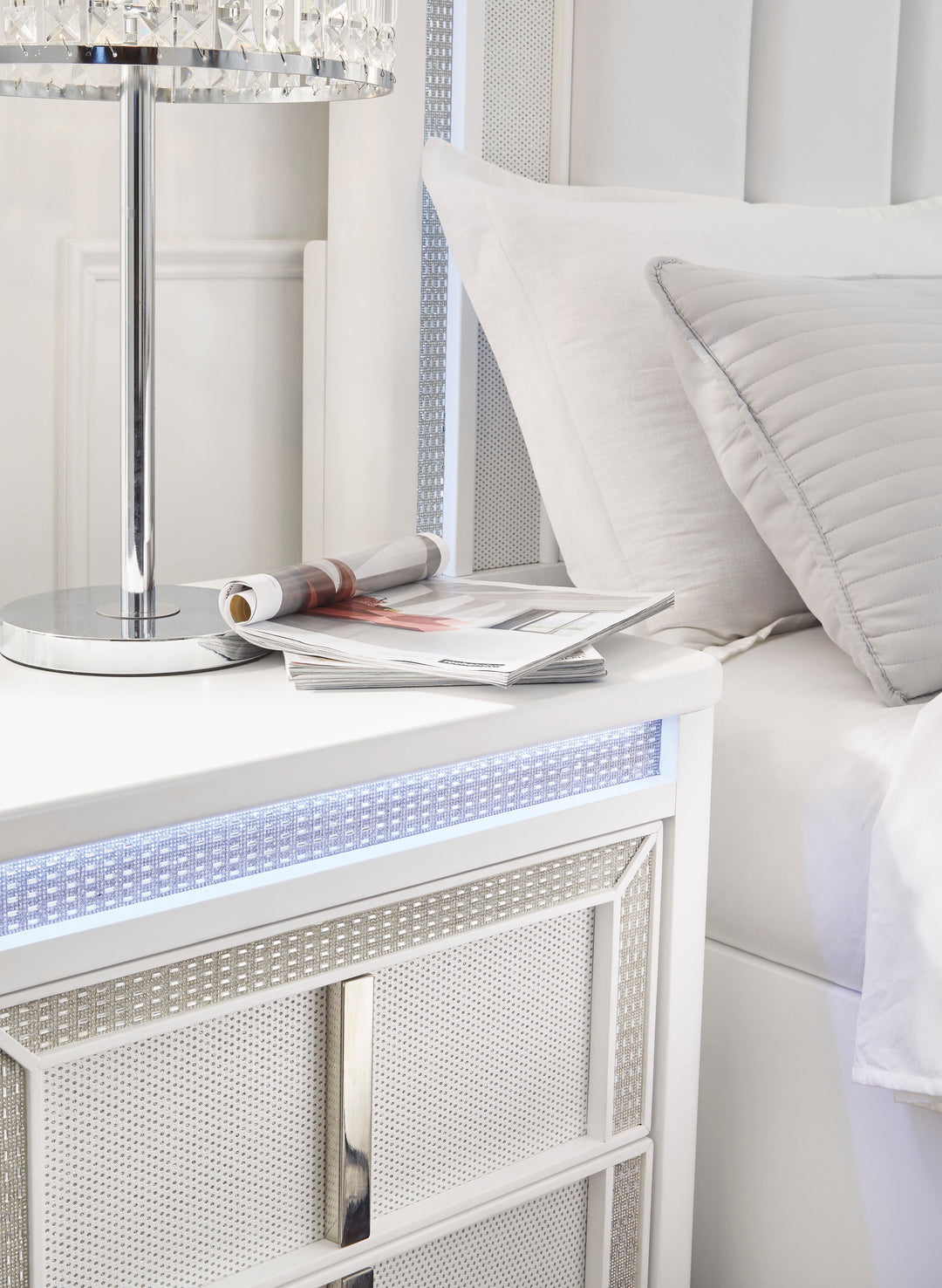 Ashley B822 - Bedroom Set Queen, King