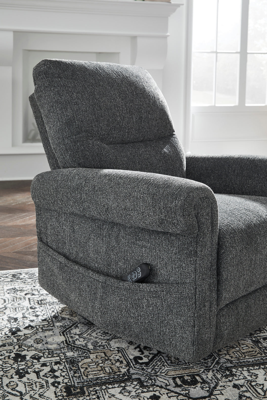 Ashley 1790312 - Power Lift Recliner (Heat/Massage)