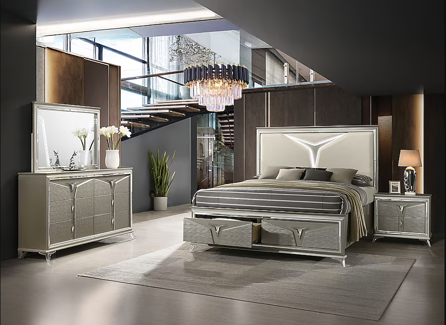 Master 4pc or 5pc Bedroom Set - Queen, King