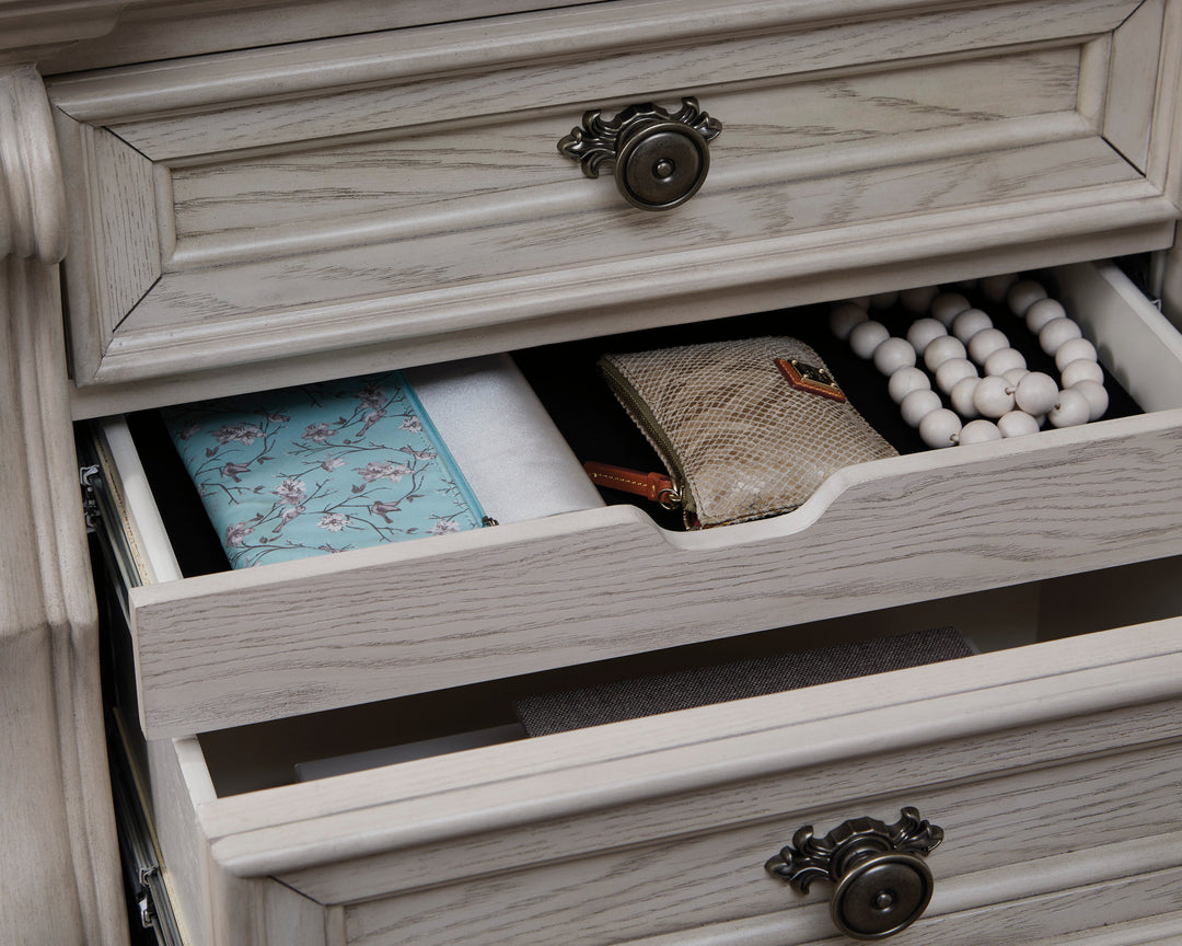 B948 - 5pc Bedroom Set - Queen, King