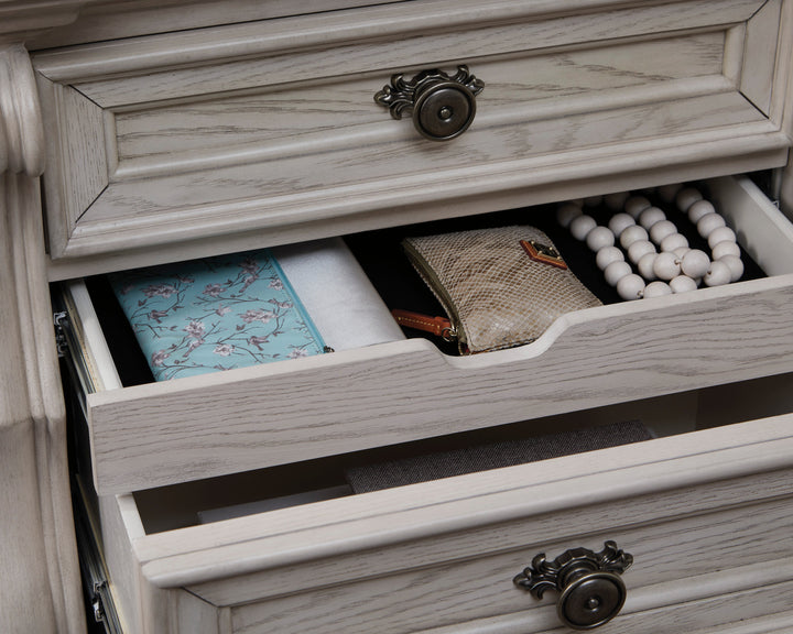 B948 - 5pc Bedroom Set - Queen, King